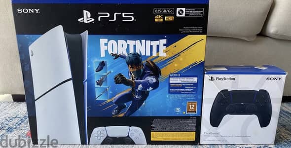 PlayStation 5 slim digital edition + black ctrl