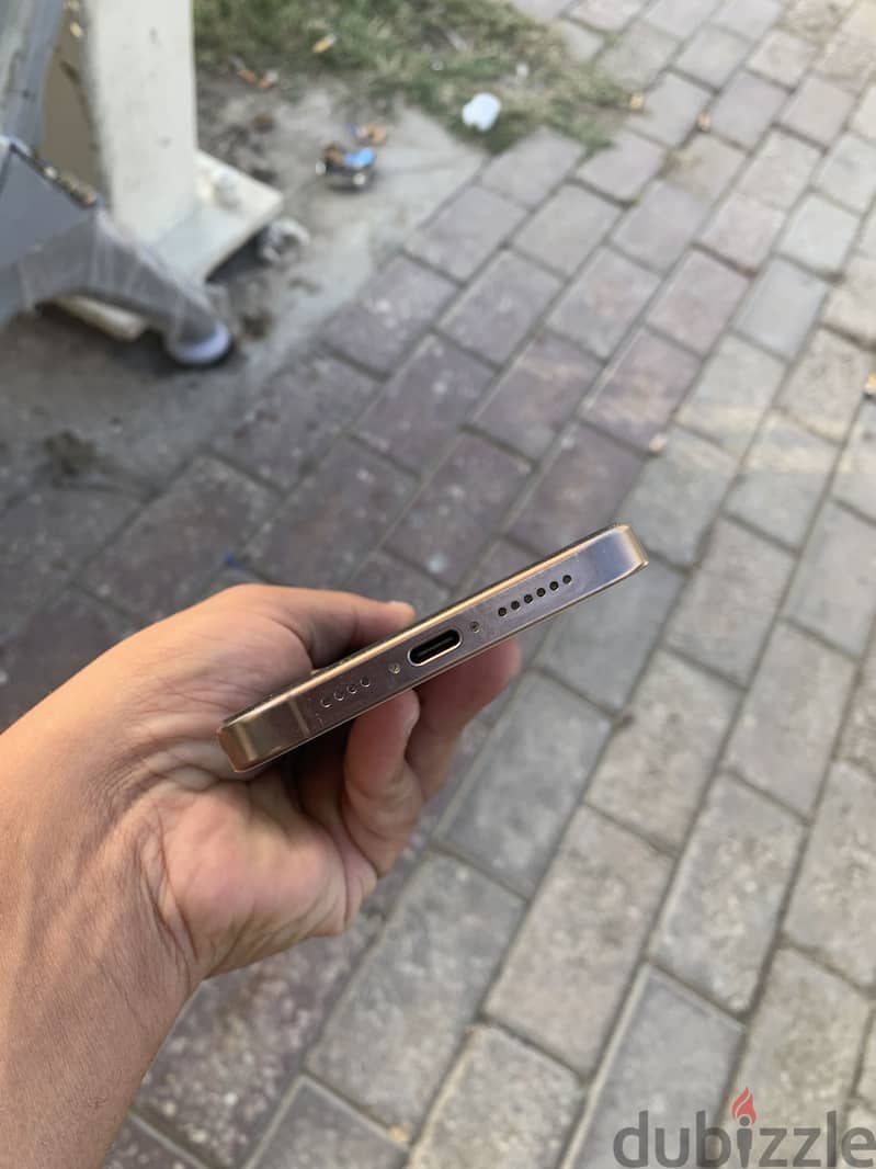 Apple - iPhone 16 Pro Max 2