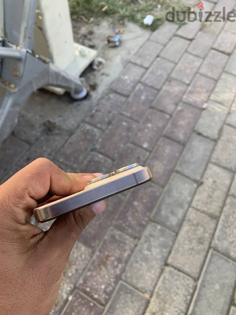 Apple - iPhone 16 Pro Max 4