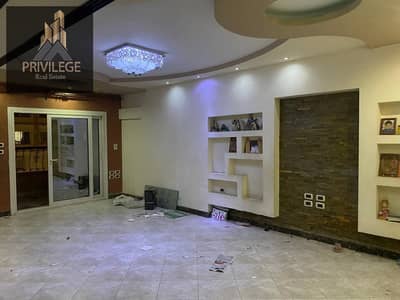 شقه للايجار السكني المفروش كورنيش طره