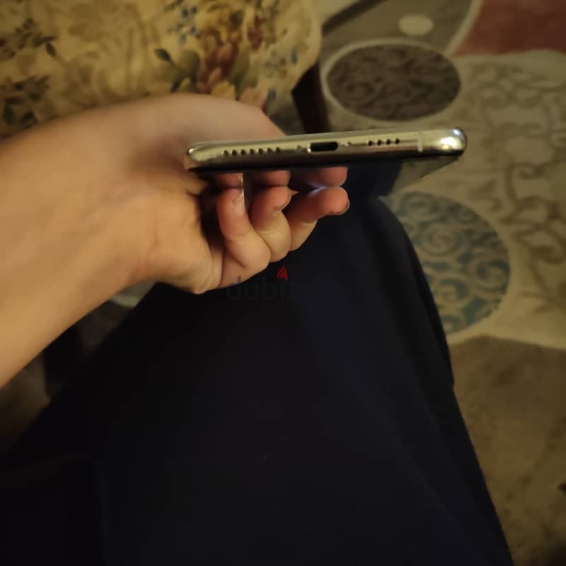 Apple - iPhone XS Max 3