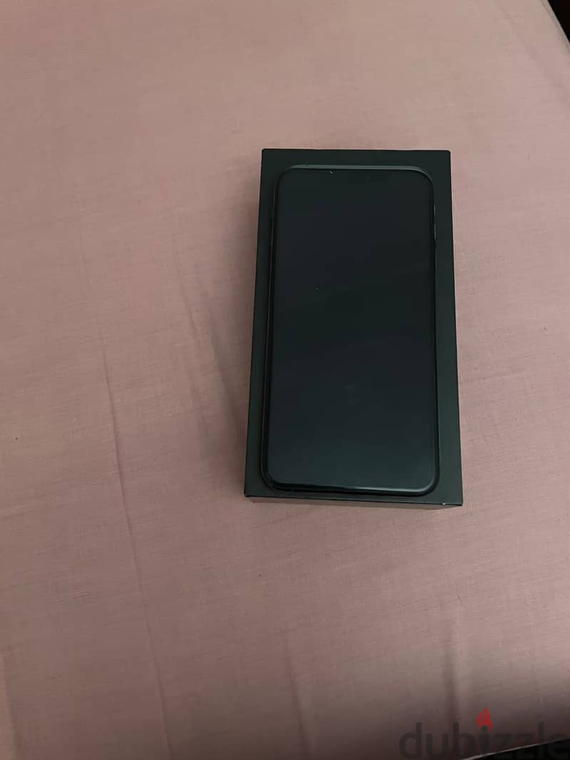 Apple - iPhone 11 Pro Max 1