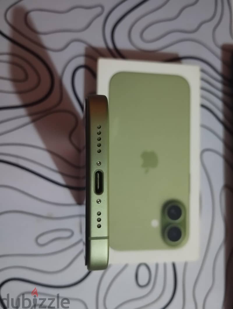 Apple - iPhone 17 2