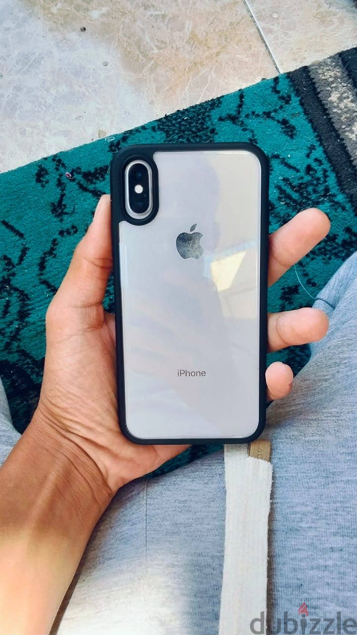 iPhone X 4