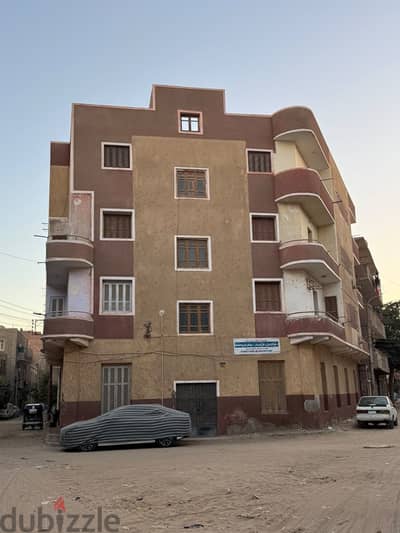 عمارة ٢٣٦ متر ٤ ادوار للبيع بالكامل