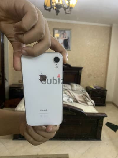 Apple - iPhone XR