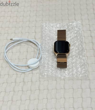 Apple Watch Gold Stainless ( Titanium Gold ) Special Edition ذهب خالص