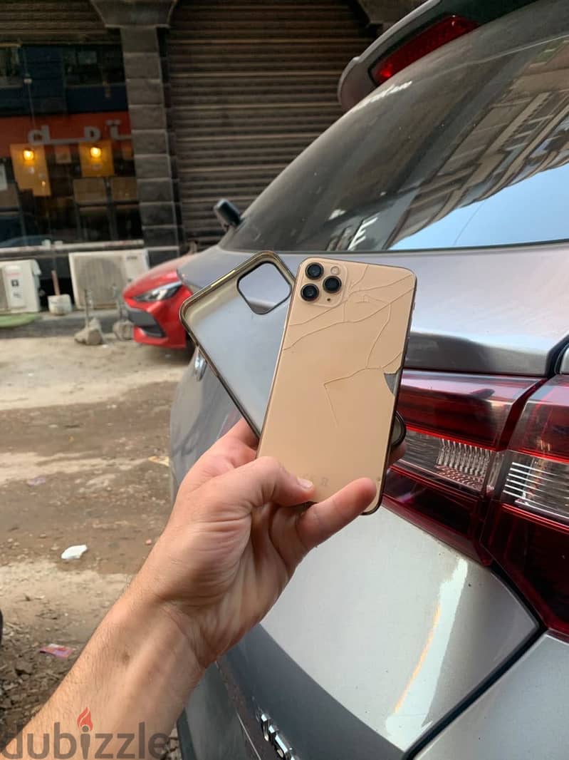 Apple - iPhone 11 Pro Max 1