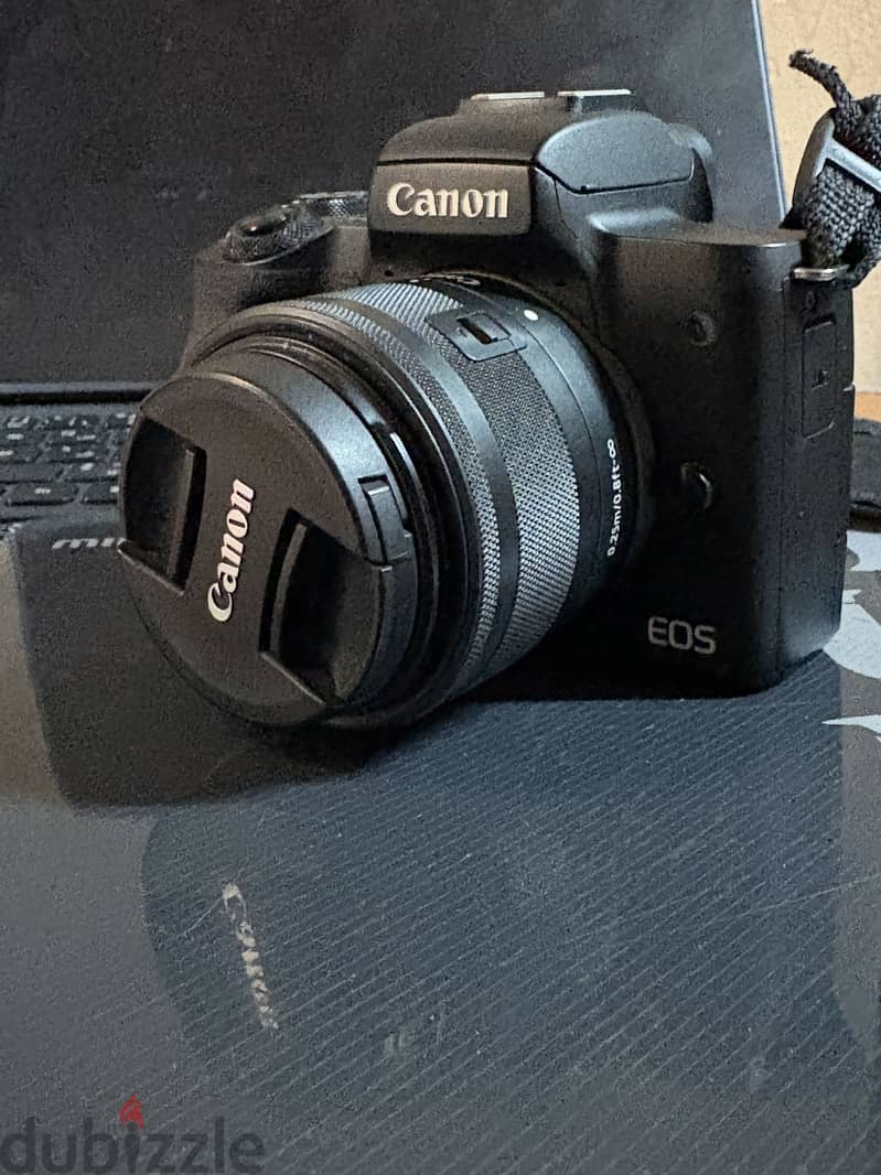 Camera canon m50 3