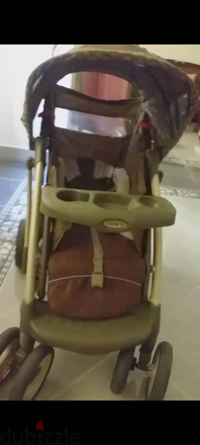 عربة اطفال
