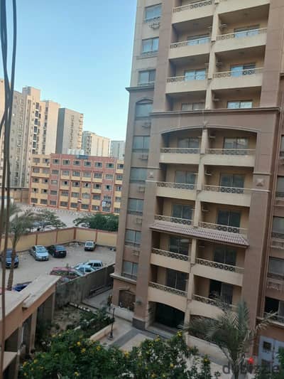 Apartment available for immediate handover in the Al-Waha district, Nasr City, within the City Tower (Al-Boushi) compound. This excellent apartment is
