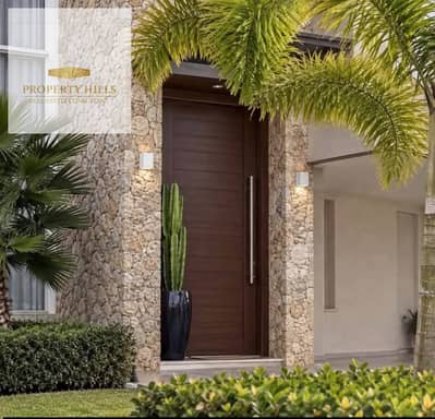 For sale is a twin villa at an unbeatable price ready for viewing, surrounded by Swan Lake in the Fifth Settlement, with large areas of 345 sqm. Payment can be made in cash or installments with annual payments. Type of unit: To