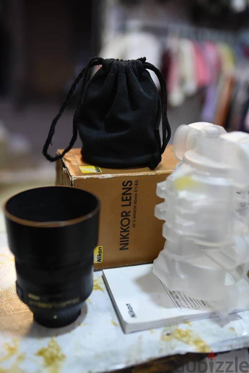 85mm Nikon 3