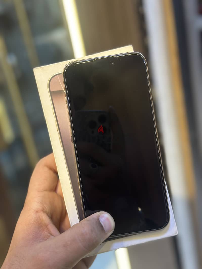 Apple - iPhone 16 Pro Max 1