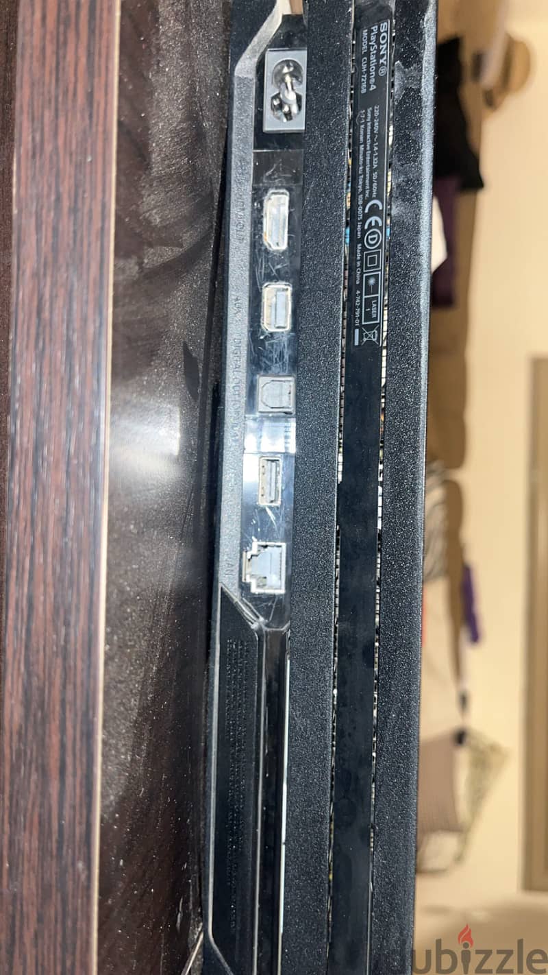 Playstation 4 pro 1 terabyte 1