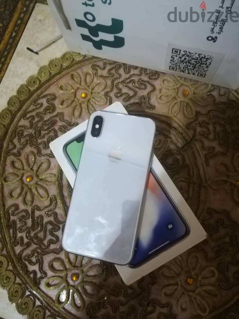 Apple - iPhone X 4