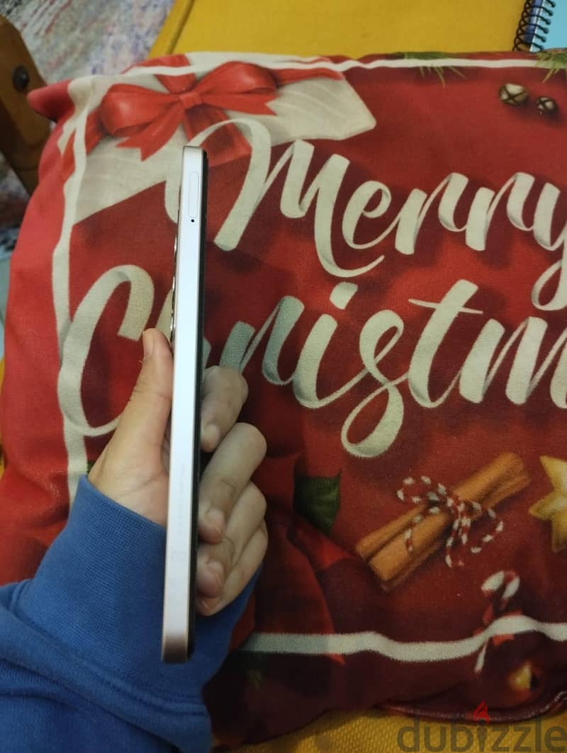 Realme C75x 4