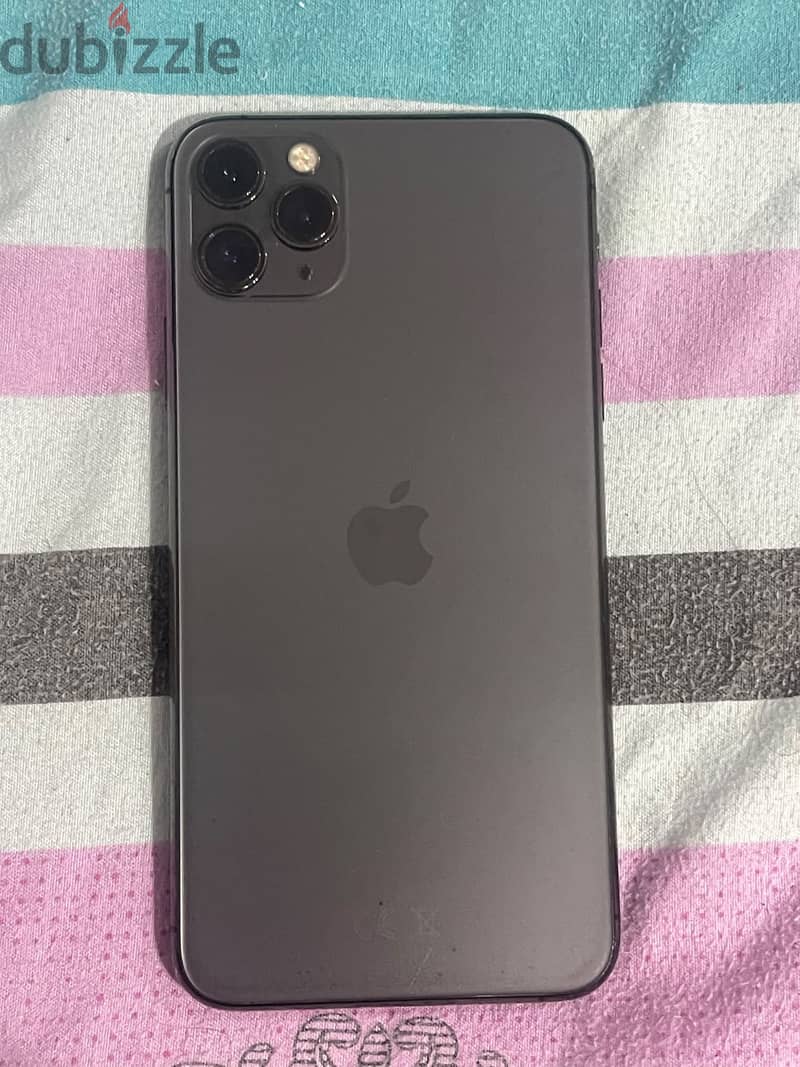 Apple - iPhone 11 Pro Max 2