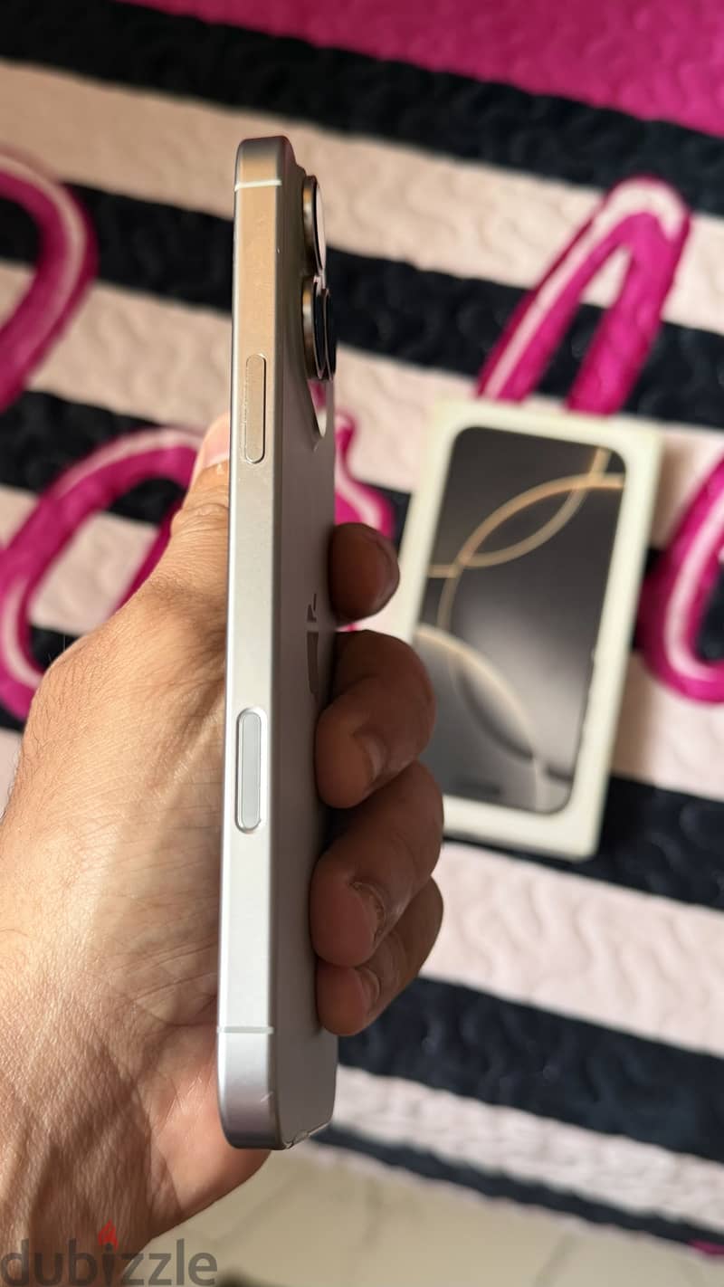 Apple - iPhone 16 Pro Max 1