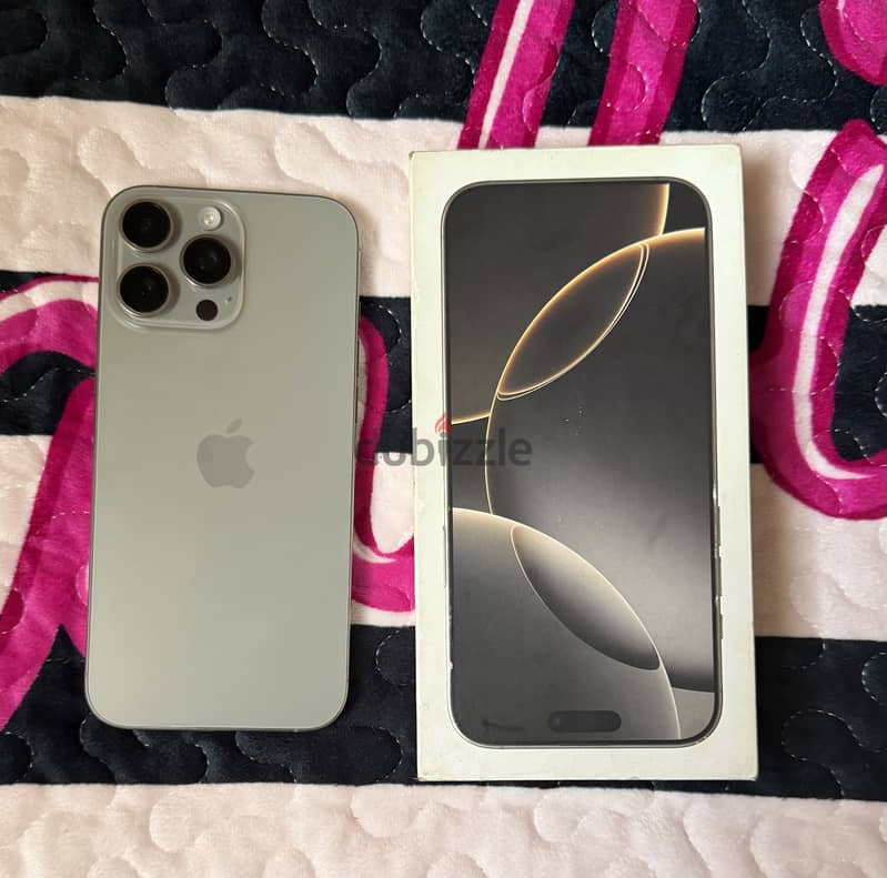Apple - iPhone 16 Pro Max 3