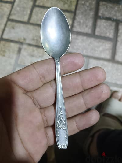 معلقه