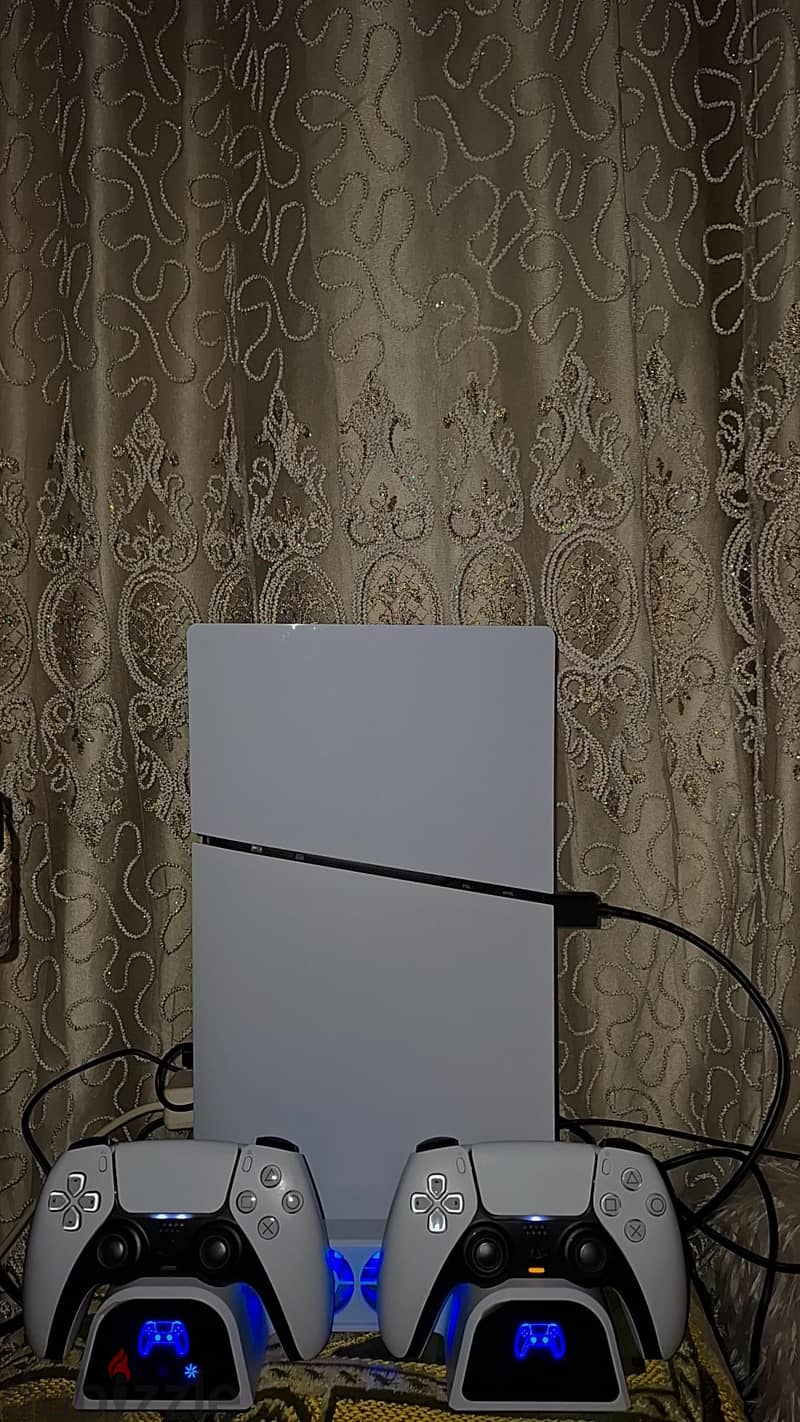 ps5 slim 4