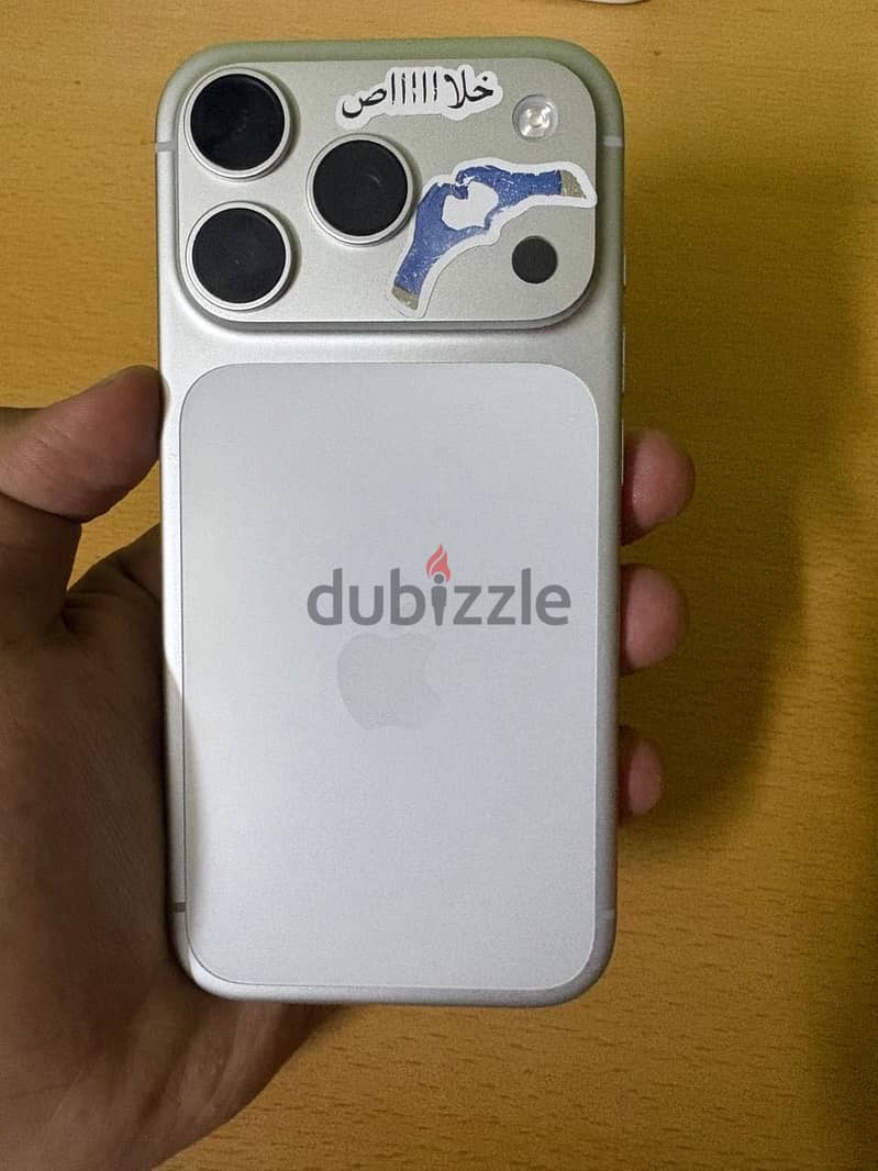 Apple - iPhone 17 Pro 1
