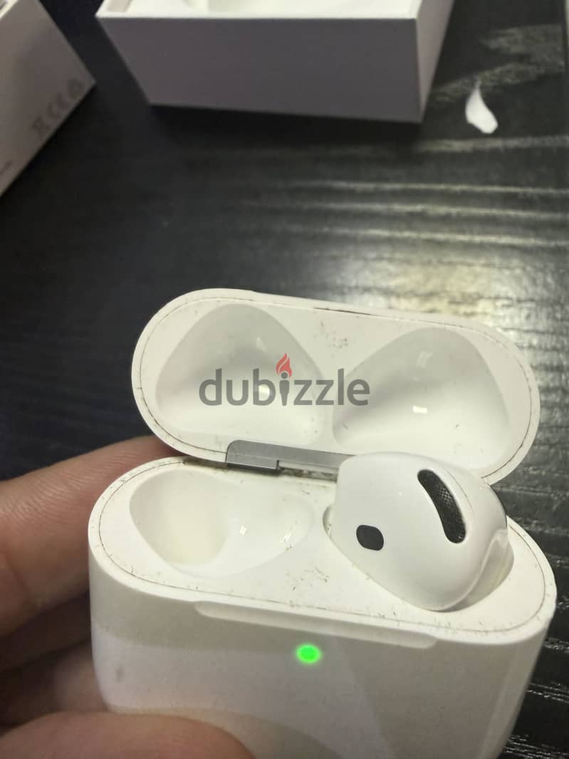 Apple AirPod 4 noise cancellation السماعه اليمين فقط - Headphones ...