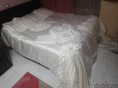 مفرش سرير نوم جديد