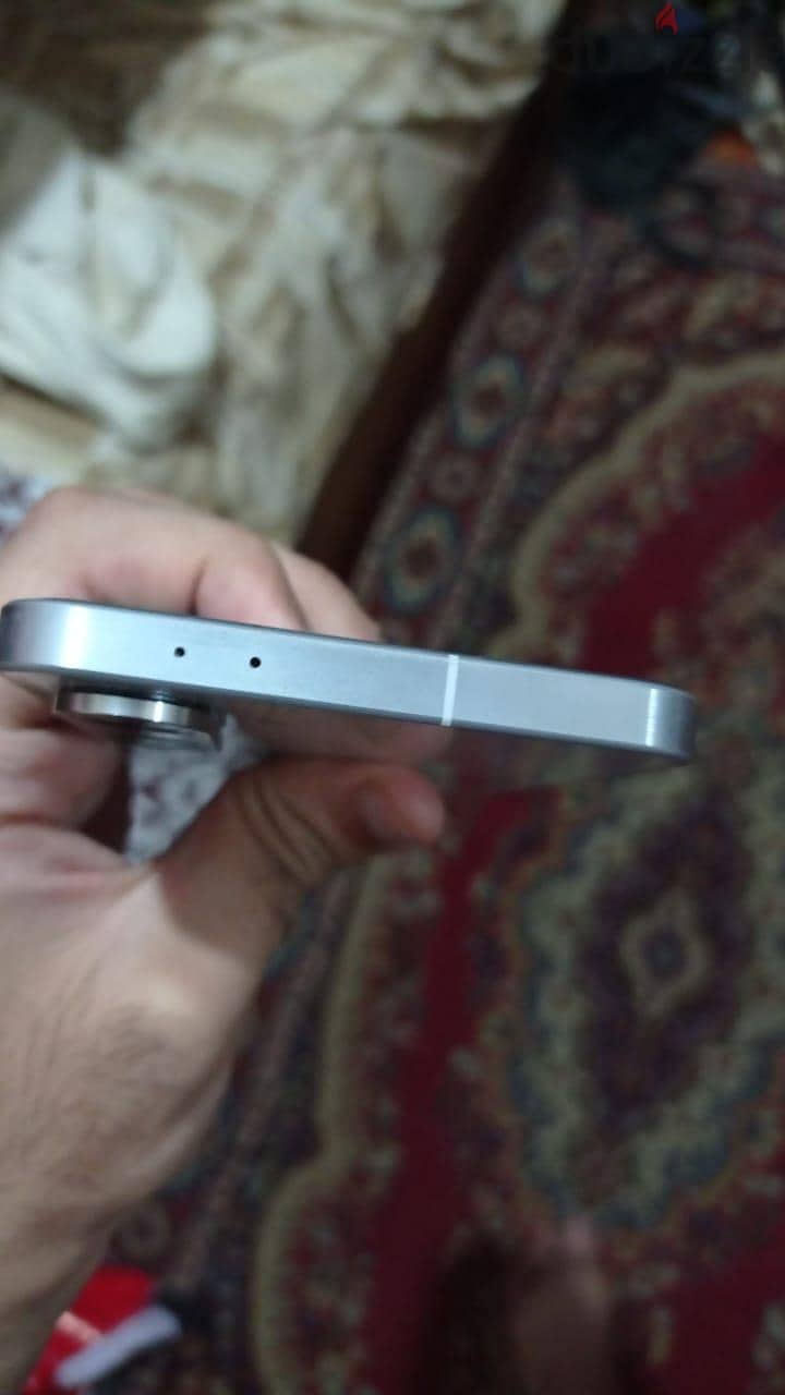 Samsung A56 1
