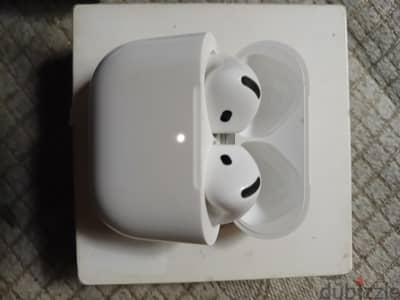 Ear buds 4