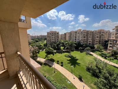 بتخفيض مليون جنيه اميز شقه 246م للبيع في مدينتي بمرحله B3 سنتر المدينه بجوار الفودكورت ونادي Madinaty