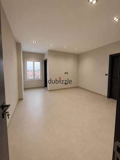 90m apartment for sale in Smouha, El Nasr Street, steps from Green Plaza - super luxurious finishing