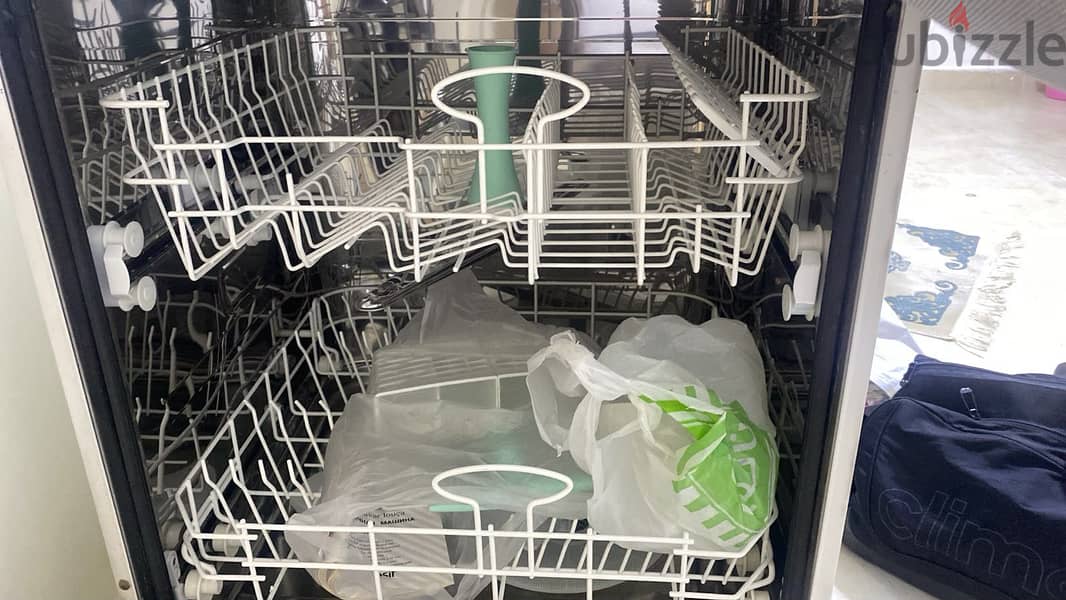 Dish washer 4