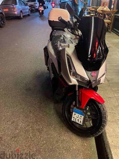 دايون adv 200