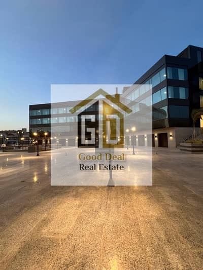26 sqm retail unit, ready for immediate handover, located in a mall in the Al-Banafseg Villas area, New Cairo (Fifth Settlement).