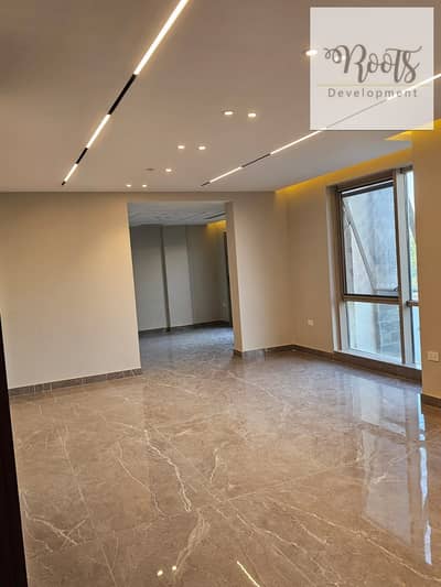 للايجار شقة متشطبة بالمطبخ و التكييفات لاند سكيب فيوفي جاليريا موون فالى - القاهرة الجديده For Rent Apartment,in Galleria Moon Vally – New Cairo.