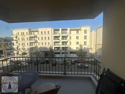 Distinctive 3-bedroom apartment with a nanny’s room and 2 bathrooms; fully equipped.