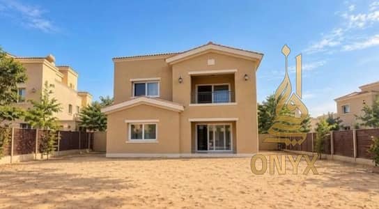The best-priced villa for sale in the heart of the Golden Square, located on South 90th Street and just steps away from the AUC. This spacious villa i