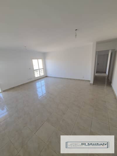 A distinctive apartment for sale in New Cairo, Al Rehab City, in the Seventh District, next to the Eastern Market and East Cord