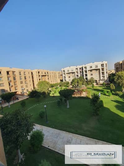 An opportunity for real estate investors or those looking for a home: an apartment for sale in Al-Rehab City, New Cairo, located next to the Old Marke