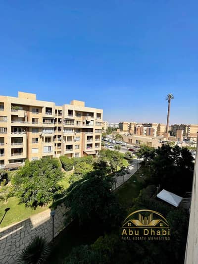116 sqm apartment for sale (cash payment) in Madinaty, B11. Located directly in front of the amenities area, with a prime north-facing orientation and