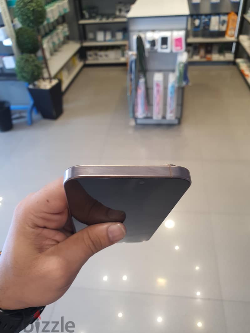 Apple - iPhone 16 Pro Max 5