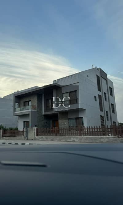 Townhouse for Rent in Wesal Views Compound – El Shorouk