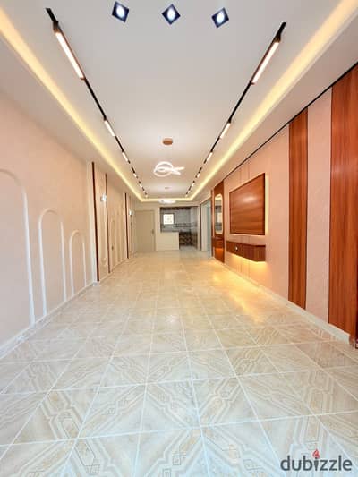 شقه في الإسكندرية العجمي شاطي النخيل بجوار فتح الله ماركت والشارع الرئيسي والبحر موقع سكني ممتاز وتصلح لي الاستثمار تشطيب علي لوكس مسجله وكامله المرفق