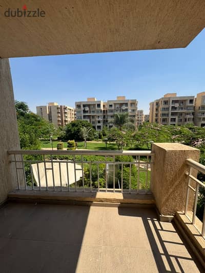Apartment for sale in Madinaty 200 m lowest price in the market open view of the garden and the spine directly