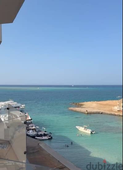 شاليه علي البحر مباشره للبيع في قلب الغردقه
