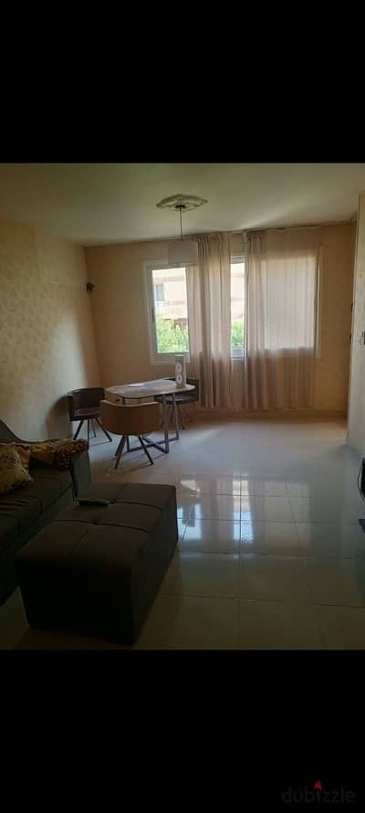 Opportunity for rent in an excellent location in the city, apartment area 118m, first floor
