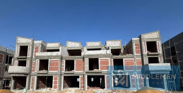 town house 158m 3beds  prime location lowest price ready move in Scenes
