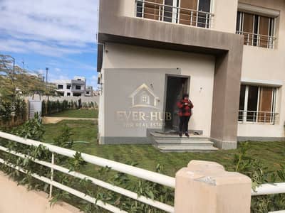 VILLA Twin House for Rent Grand Heights Compound 6 October 380m, 4 Beds 4 Baths, Corner Garden Fully Air-Conditioned
